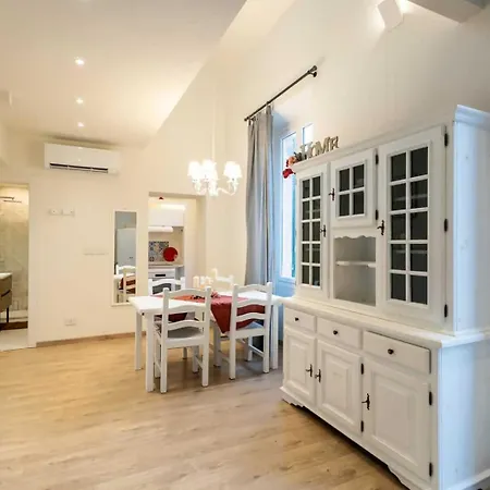 شقة Bilocale Romantico Parking دْيانو مارينا