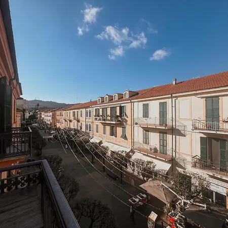 Апартаменти Bilocale Romantico Parking *